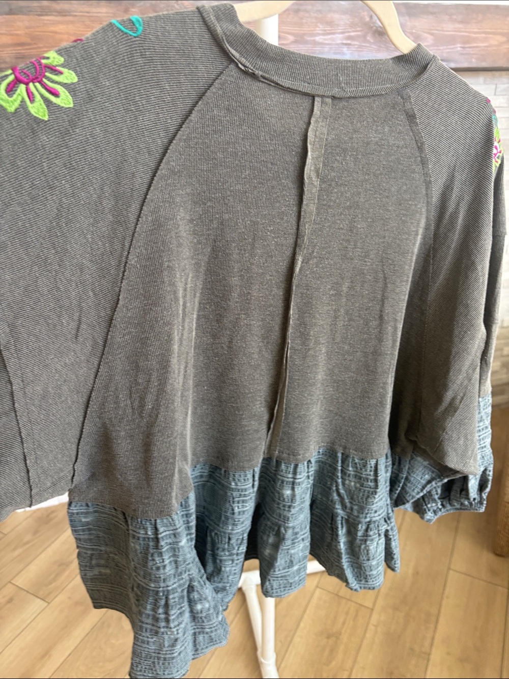 NEW POL Charcoal Gray Peplum Sweatshirt with Pink & Green Floral Embroidery - Picture 4 of 7